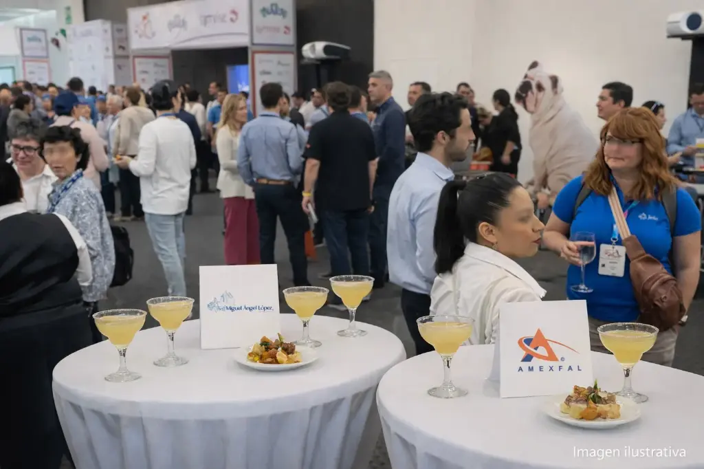 Sponsorship of 2 networking cocktails